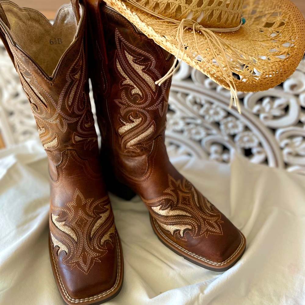 Ariat Leather Upper Cowgirl Boots